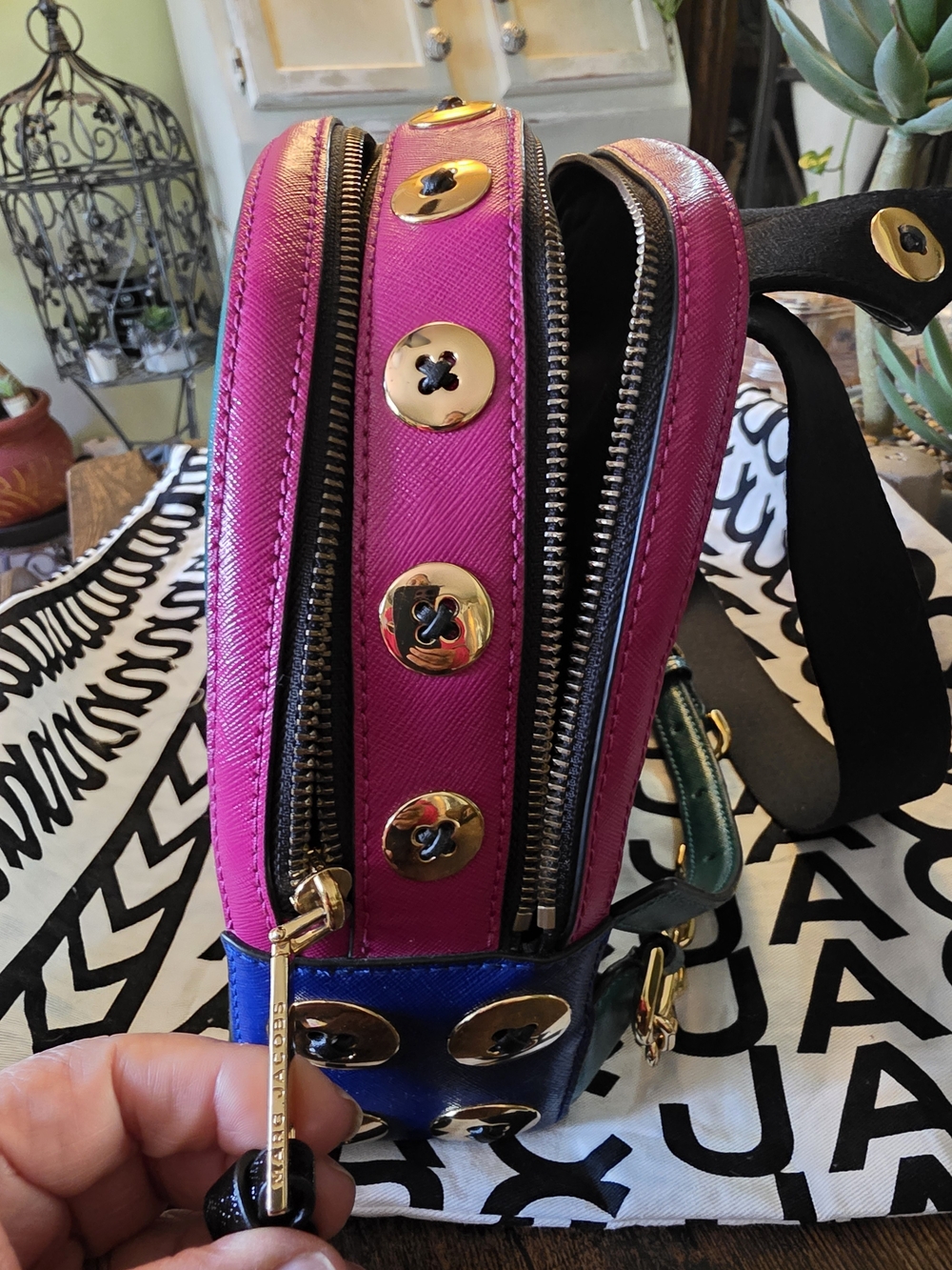 Marc Jacobs PACKSHOT BUTTONS Mini Backpack - Picture 4 of 12